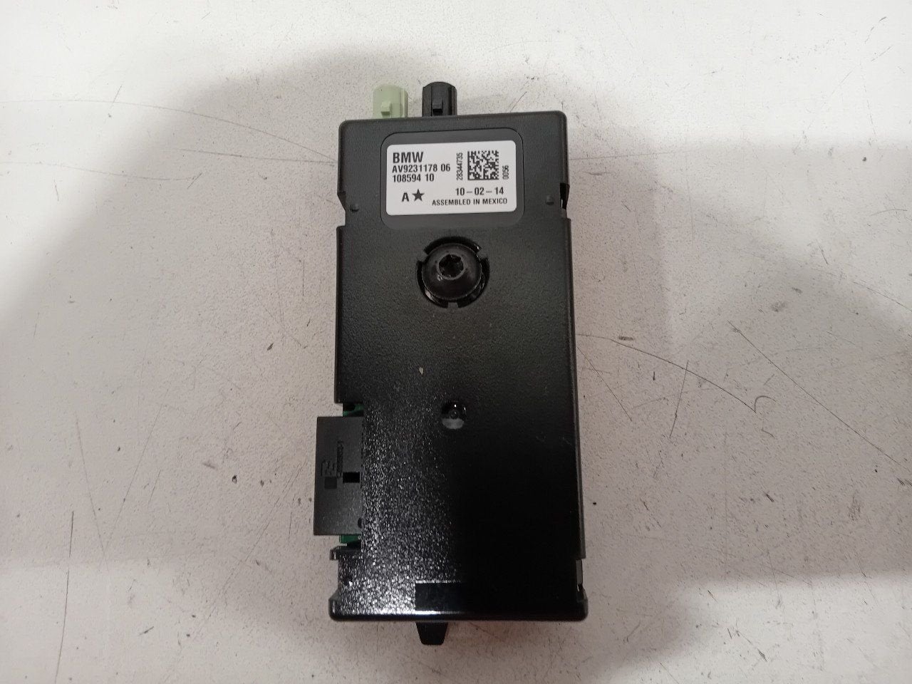 Antenne versterker BMW 3 serie, Ophalen of Verzenden, Van der Ven Autorecycling B.V., Onderdelen@venauto.nl, Ettenseweg 76, 4706 PB Roosendaal, The Netherlands