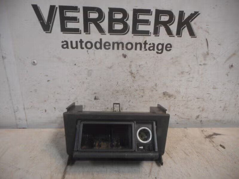 ASBAK VOOR Mercedes-Benz C (W202) (01-1993/05-2000), Mercedes-Benz AG, Enlèvement ou Envoi, Utilisé, Dialog.mb@mercedes-benz.com