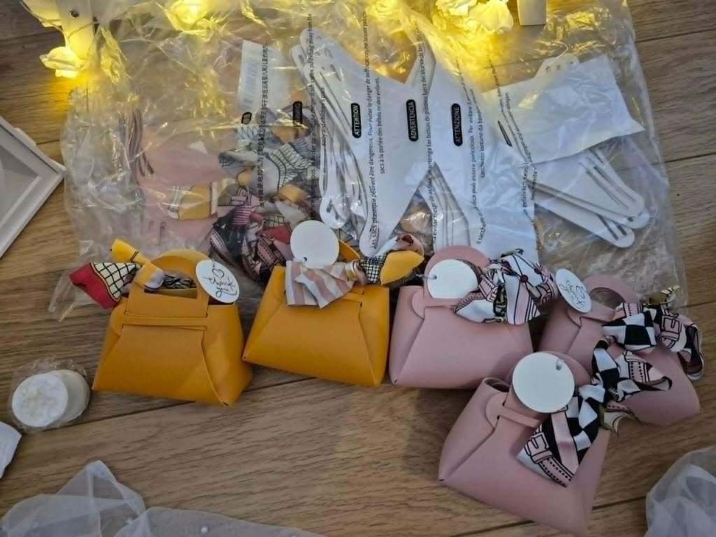 allerlei voor eventueel huwelijk of andere feest, Ophalen, Nieuw, Feestartikel