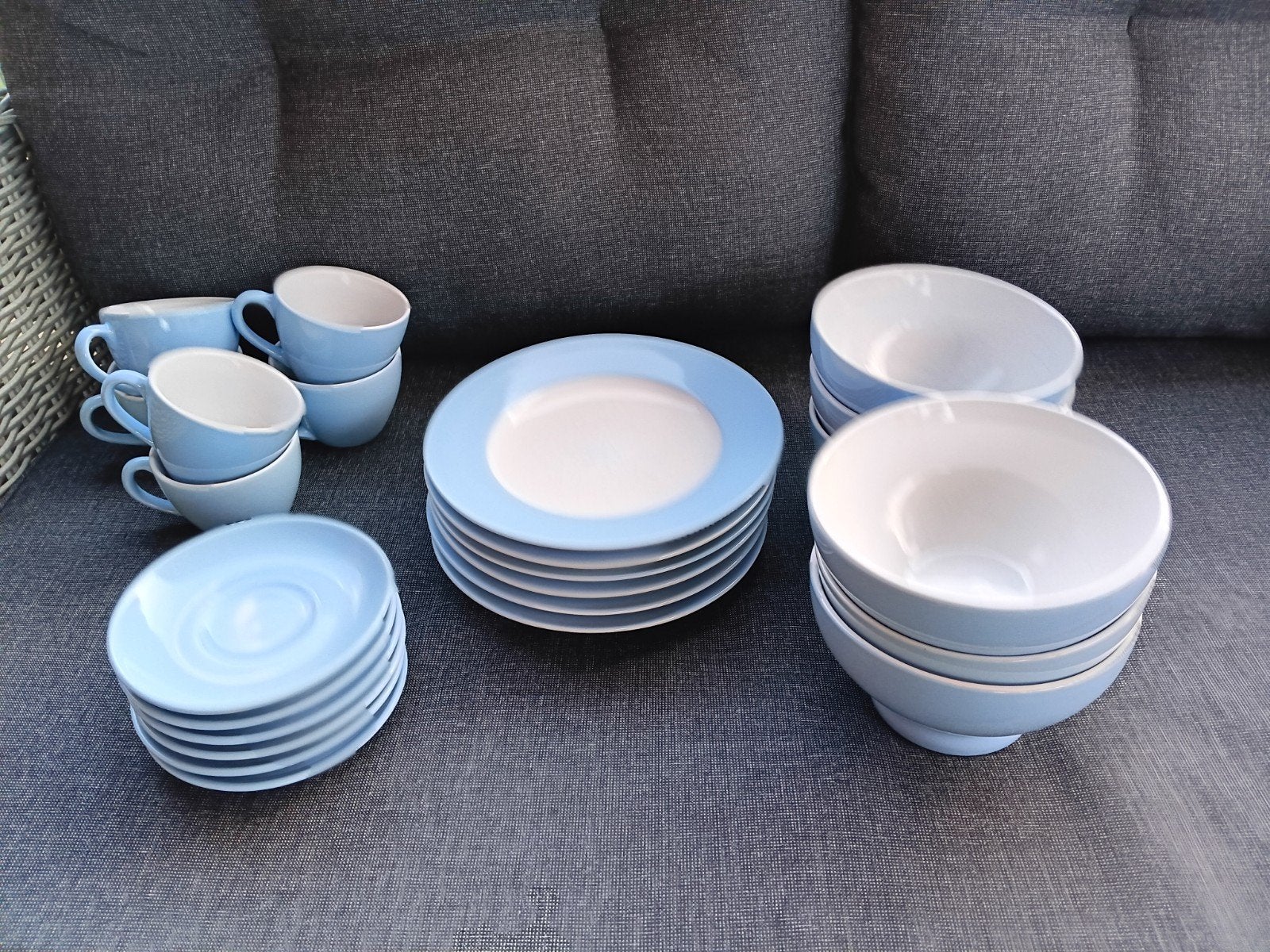 6-delig blauw/wit servies, Ophalen, Zo goed als nieuw, Compleet servies