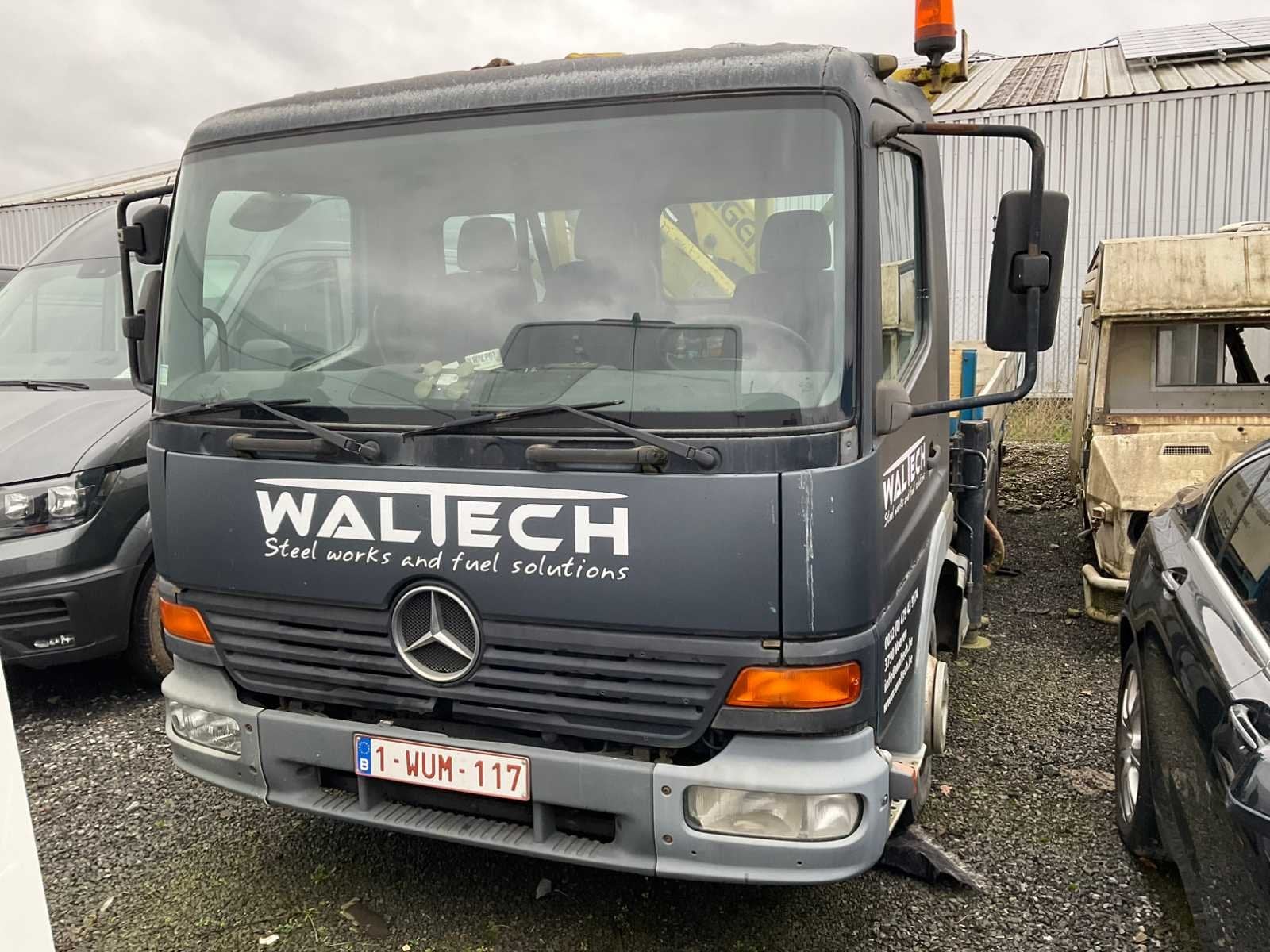 Camion Mercedes-Benz avec Palfinger PK7000, Autos, Achat, Entreprise, Autres carburants, Mercedes-Benz