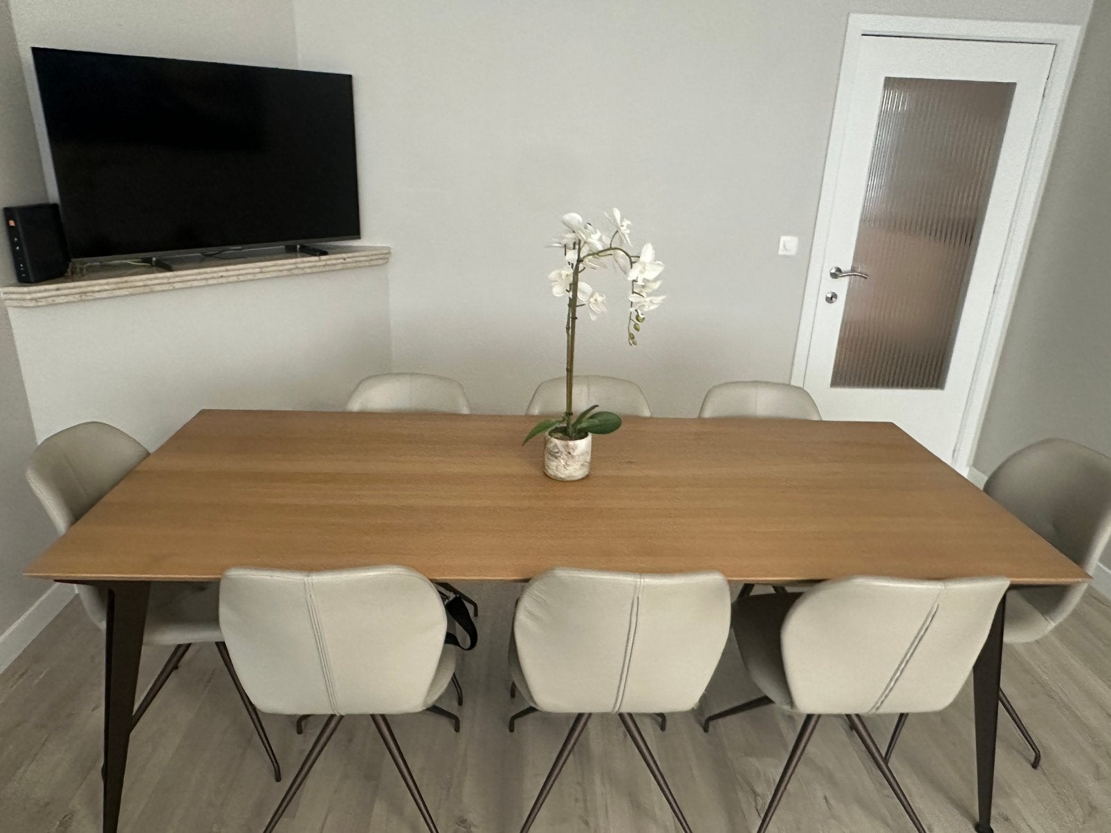 Table Mobitec 220 cm + 8 chaises en cuir véritable, Maison & Meubles, Enlèvement, Comme neuf, 8 chaises ou plus