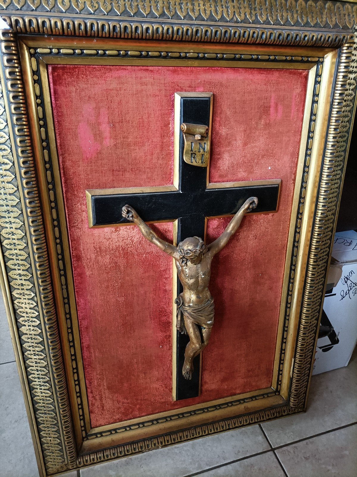 Antieke aparte kader met kruisbeeld,, Antiek en Kunst, Antiek | Religieuze voorwerpen, Ophalen
