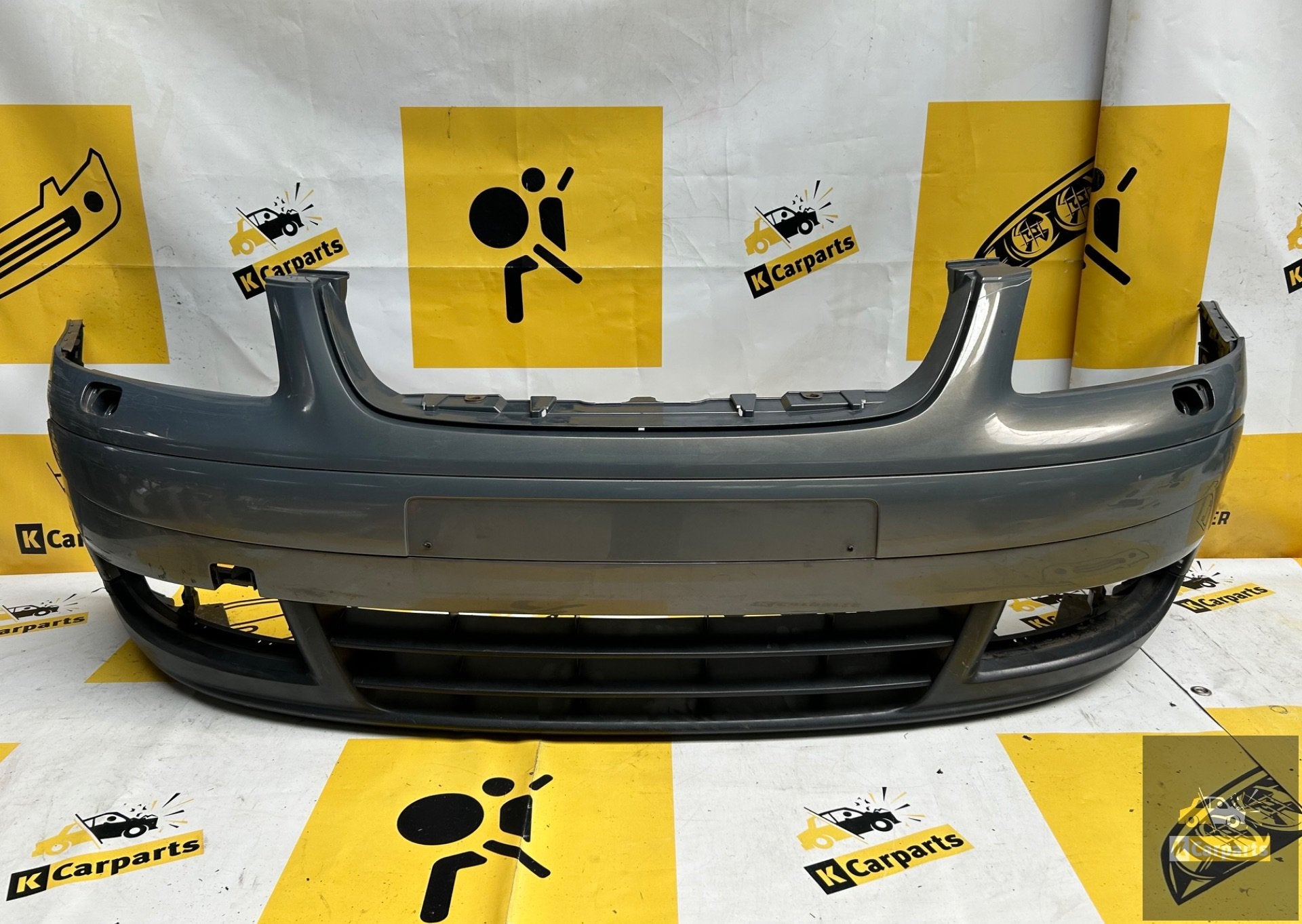 Volkswagen Touran 1T3 Voorbumper 1T0807221 KLS origineel, Info@fabrikant.eu, Bumper, Fabrikant BV, Gebruikt