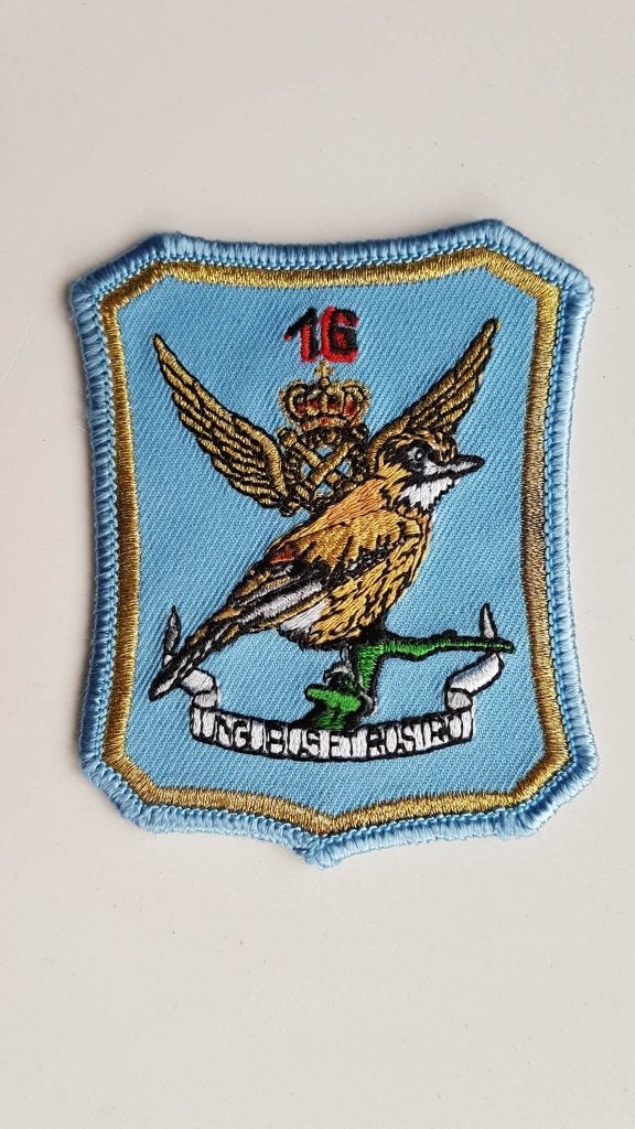 Ecusson badge insigne 16 ième escadrille aviation belge, Collections, Objets militaires | Général, Enlèvement ou Envoi