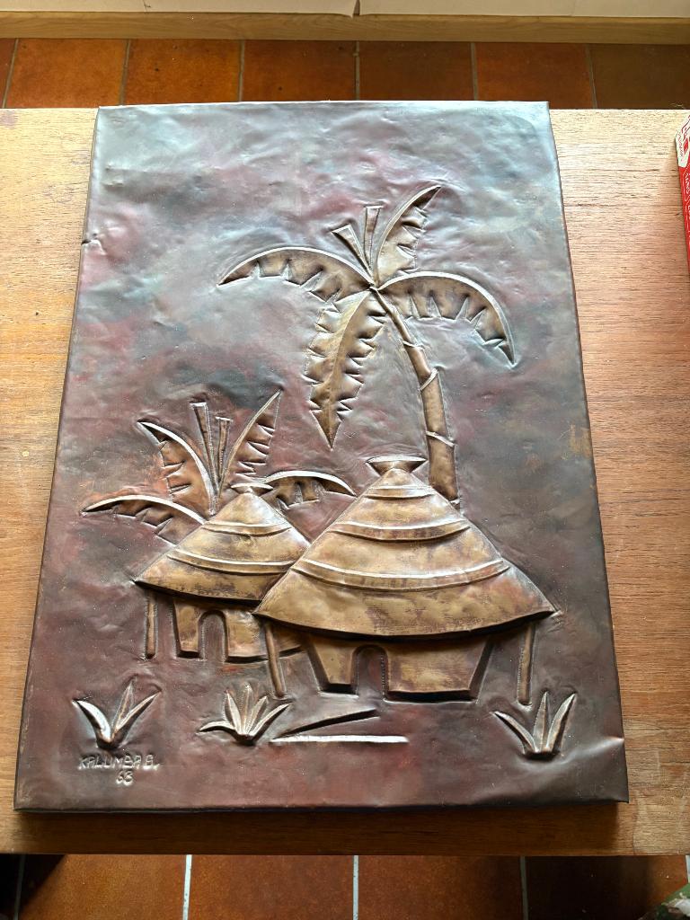 Koperen wandpaneel #2 - gesigneerd KALUMBA 1968, Enlèvement