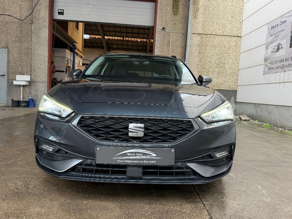 Seat Leon Sportstourer 1.5 TSI FR 131pk * FUL OPTION *, Autos, Euro 6, Entreprise, Entretenue par le concessionnaire, Noir