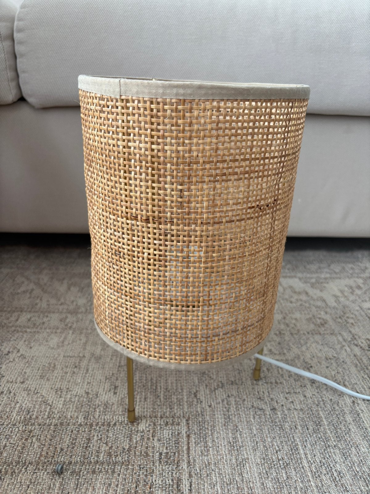 Lampe de table JYSK, Maison & Meubles, Tables | Tables d'appoint, Enlèvement, Comme neuf
