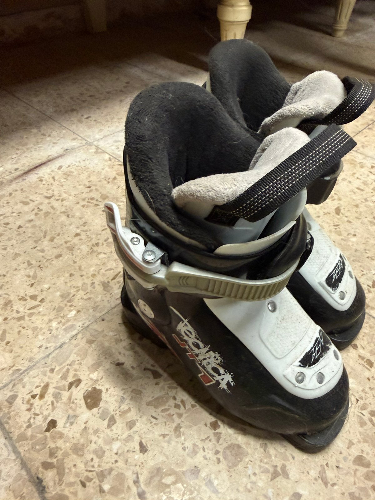Kinder skibot, Sport en Fitness, Ophalen, Gebruikt, Ski, Schoenen