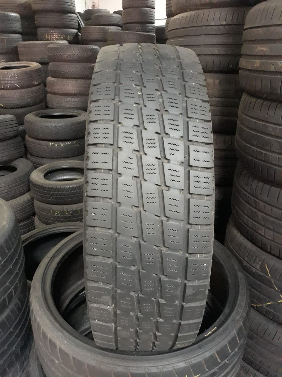 22575r16C 225 75 r16C 225/75/r16C toyo avec, Ophalen of Verzenden