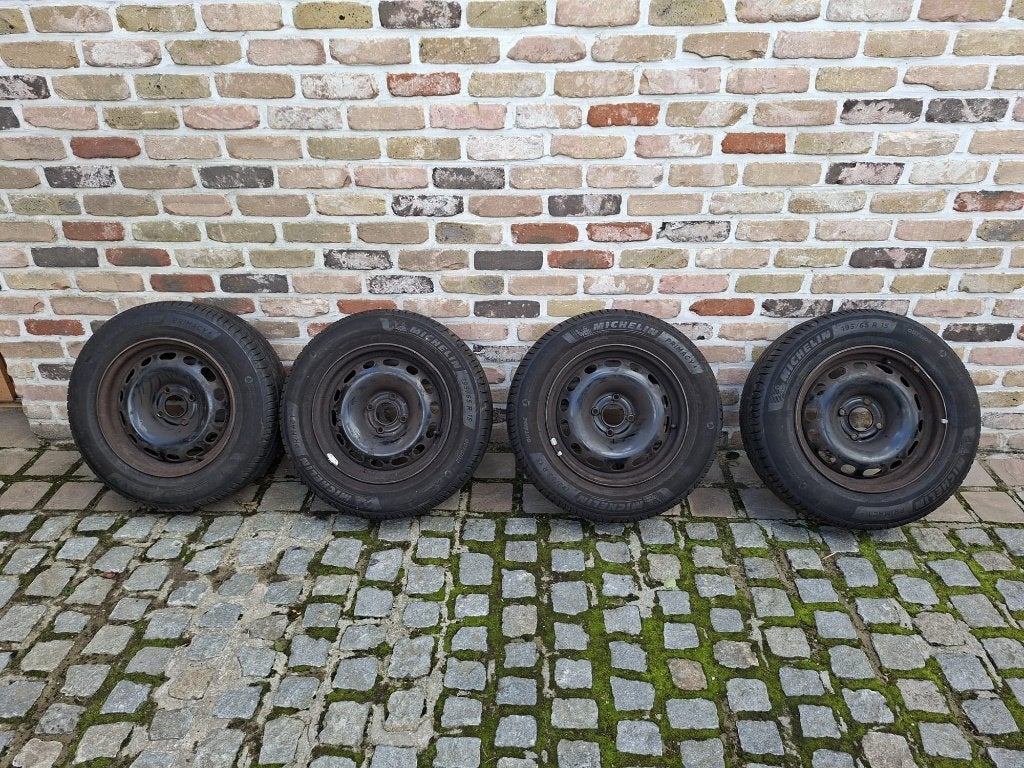 4x Nieuwe Michelin banden 195/65 R15 95H XL op stalen velg, Neuf, 15 pouces, Pneus été, Pneu(s)