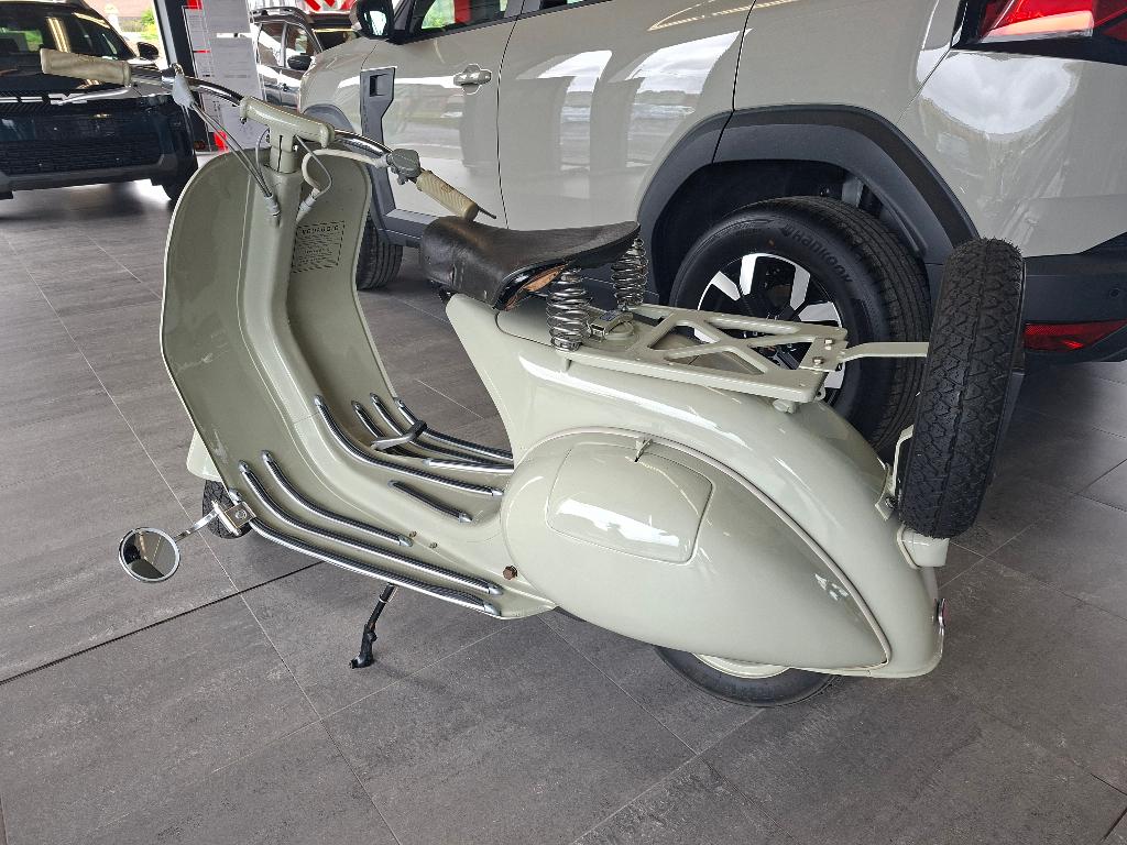 Piaggio Vespa Faro Basso 125cc, Scooter, 123 cc, 11 kW of minder, Handgeschakeld