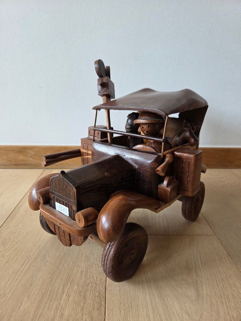 Houten replica van de auto uit Kuifje in Congo, Verzamelen, Ophalen, Kuifje, Gebruikt