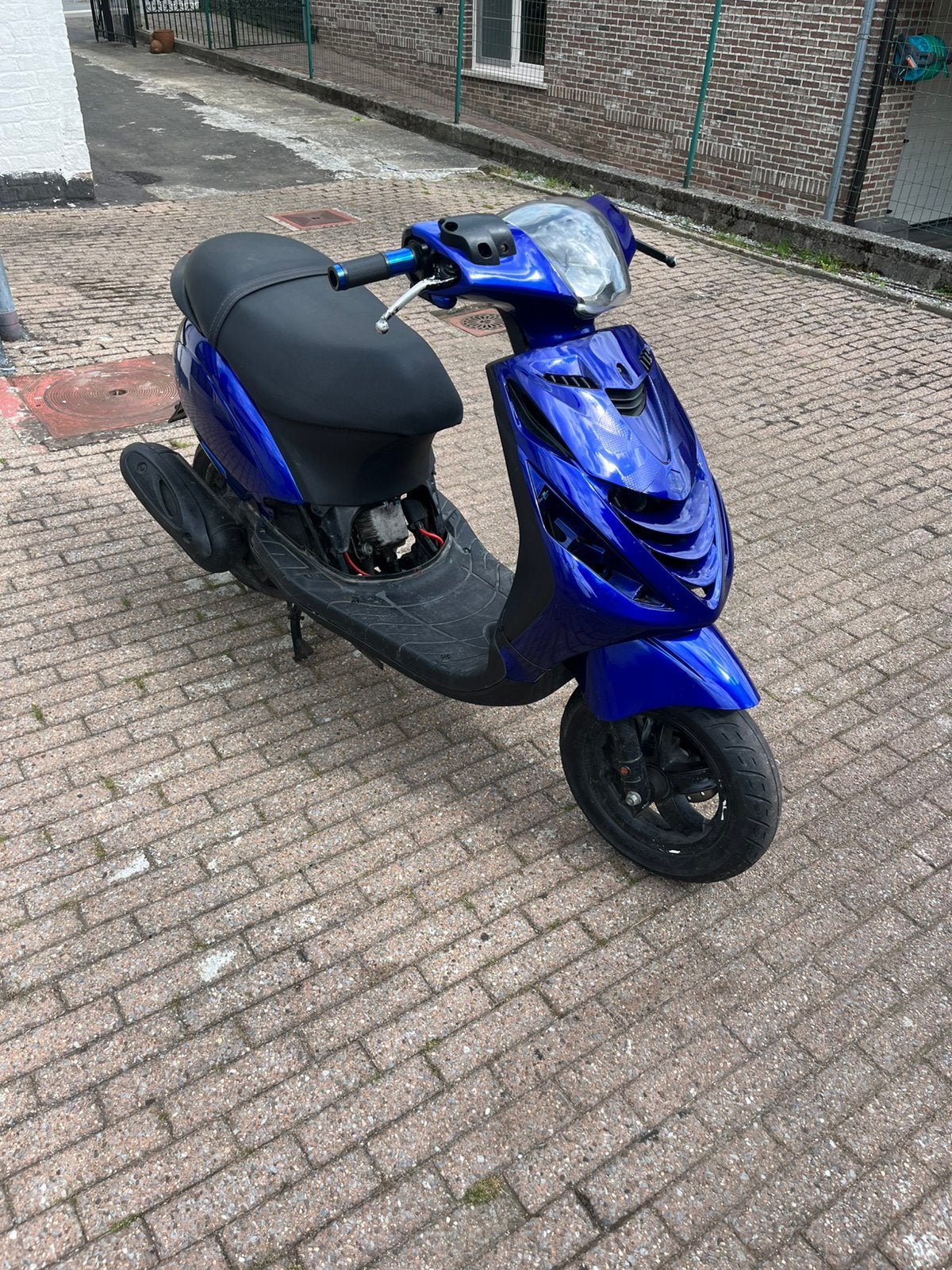 Piaggio zip, Fietsen en Brommers, Ophalen, Zo goed als nieuw, Zip