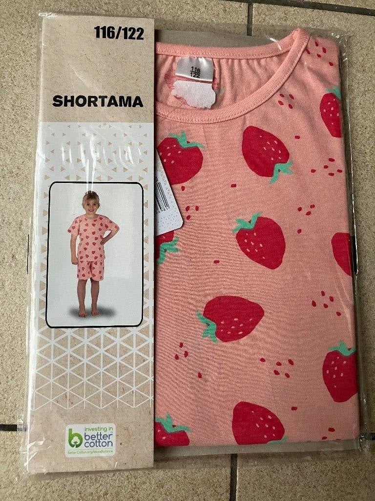 Nieuwe Shortama ' aardbeien ' maat 116 / 122, Enfants & Bébés, Enlèvement ou Envoi, Neuf, Fille, Vêtements de nuit ou Sous-vêtements