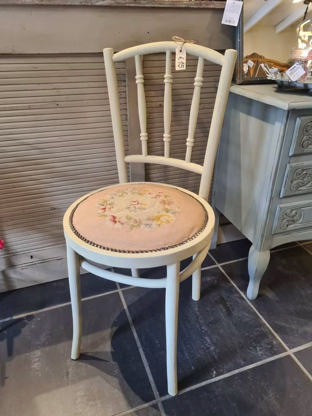 chaise brocante, Enlèvement