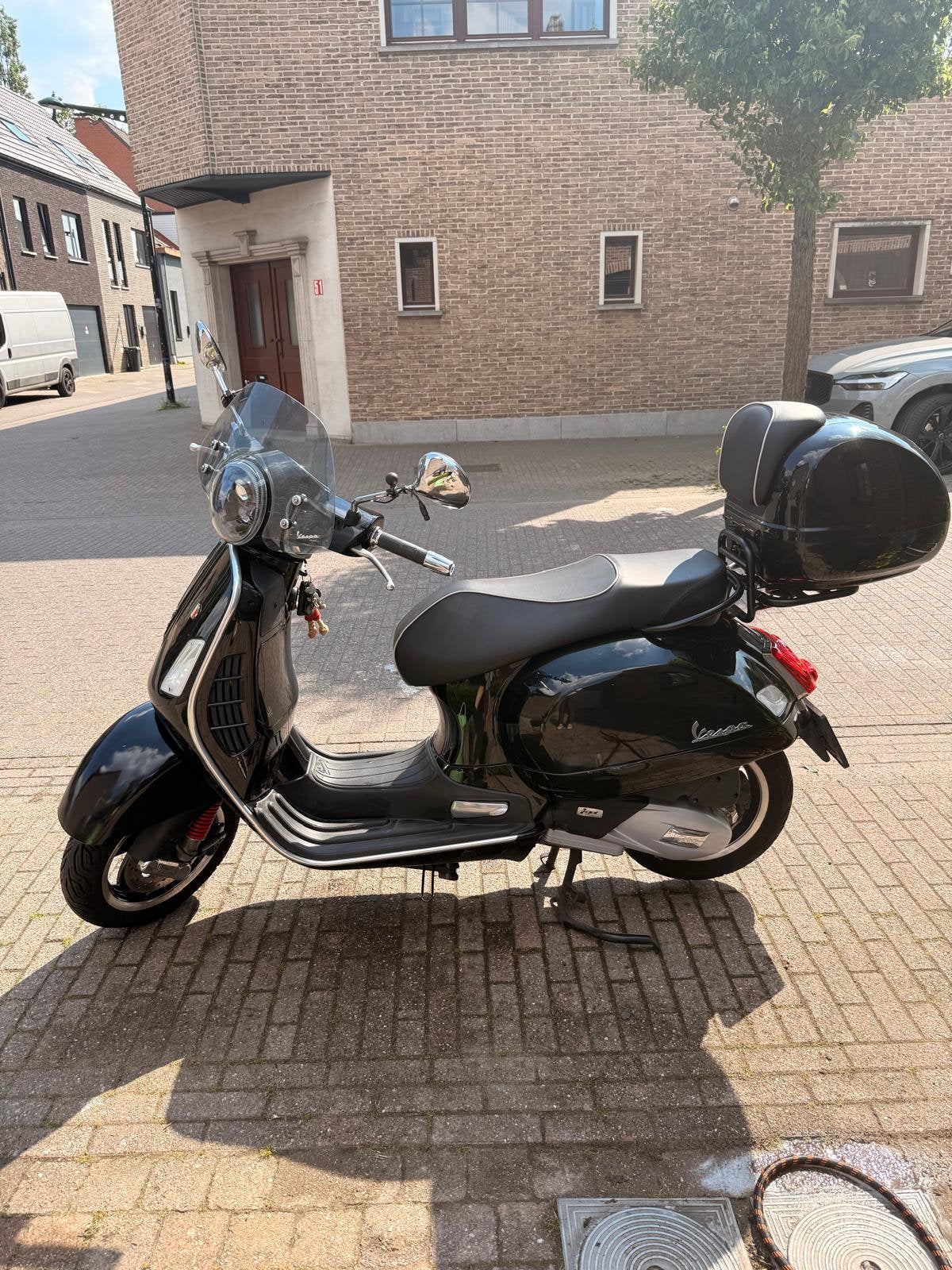 Vespa GTS 125cc, Fietsen en Brommers, Scooters | Vespa, Ophalen, Zo goed als nieuw
