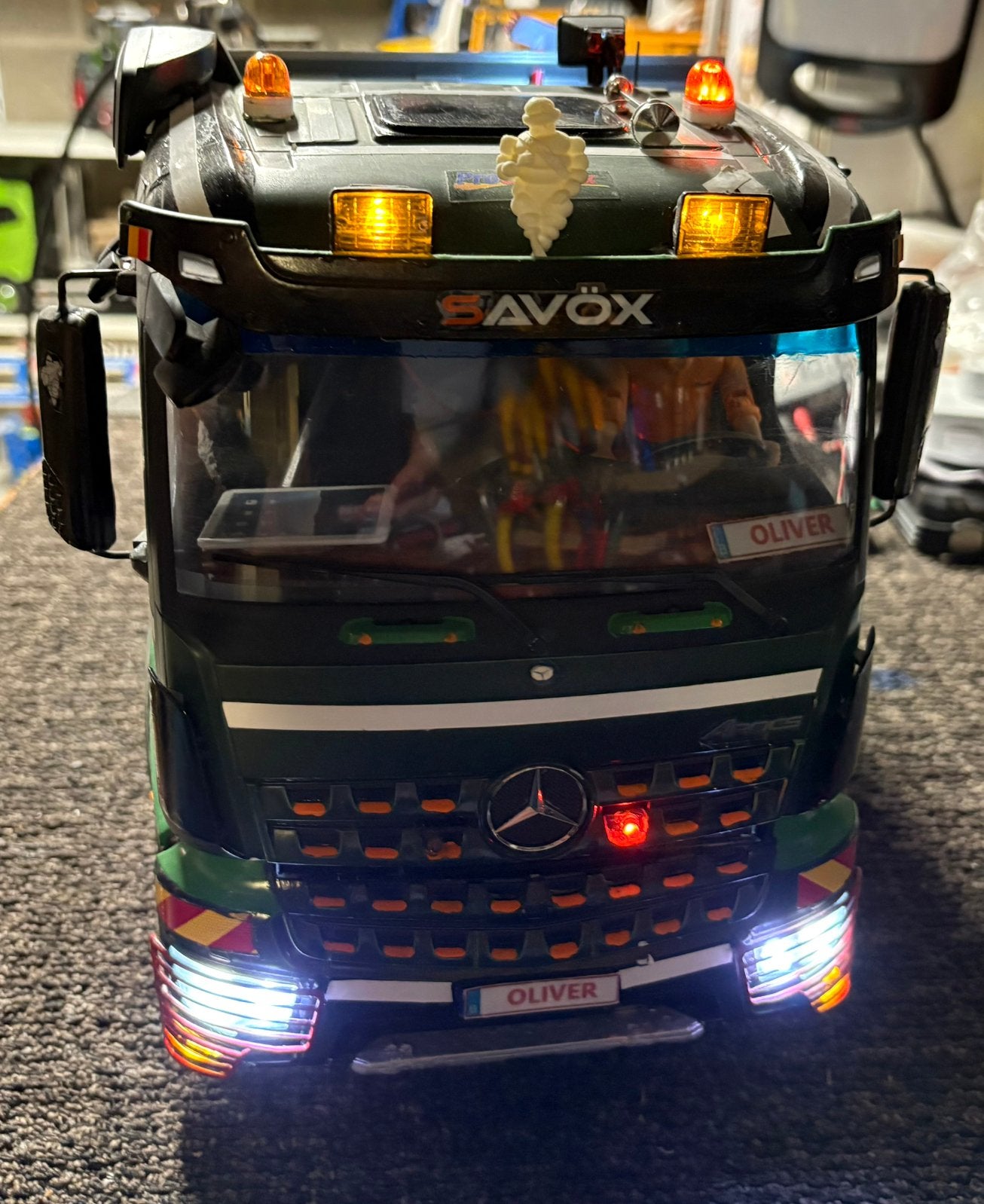 Wegens inkrimpen hobby Rc trucks tamiya 1/14, Hobby & Loisirs créatifs, Camion, Plus grand que 1:32, Comme neuf, Enlèvement