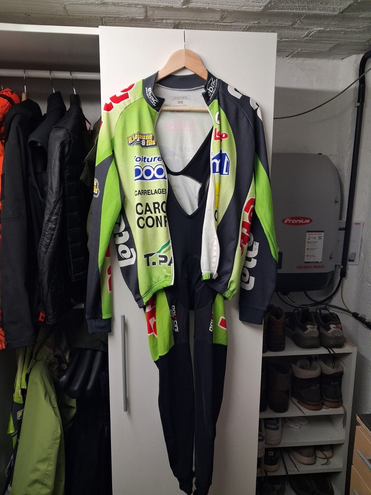 Ensemble pantalon et veste vélo T M hiver, Sports & Fitness, Karting, Enlèvement ou Envoi
