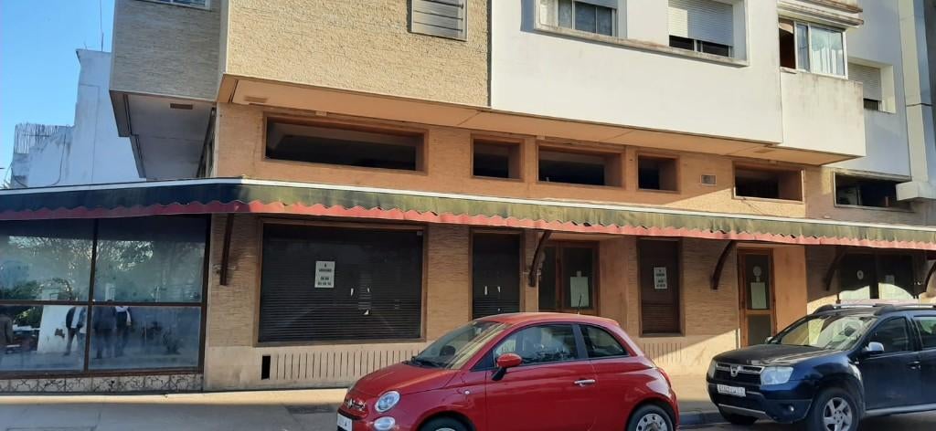 Een café-restaurant, een interessante investering!, Overige soorten, 160 m², Buiten Europa, Stad