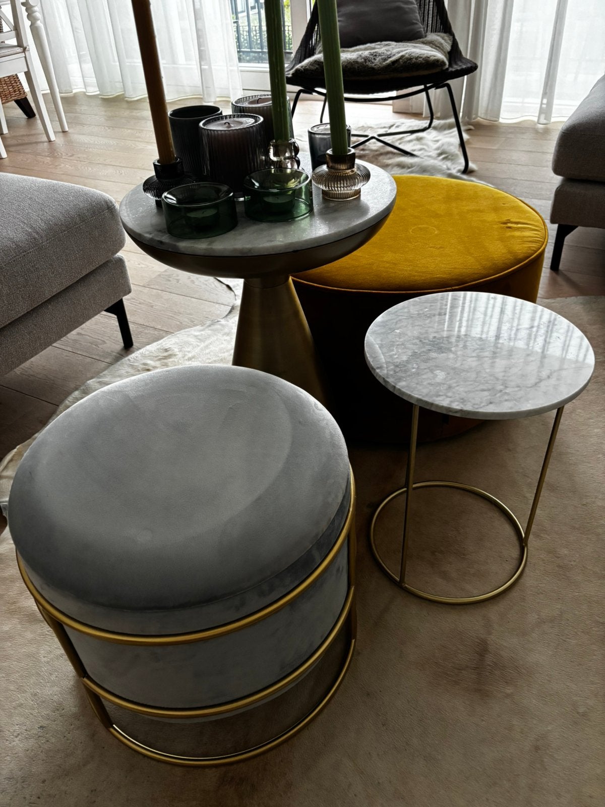 Set salontafel van 4 tafels/poefen, Huis en Inrichting, Ophalen, Zo goed als nieuw