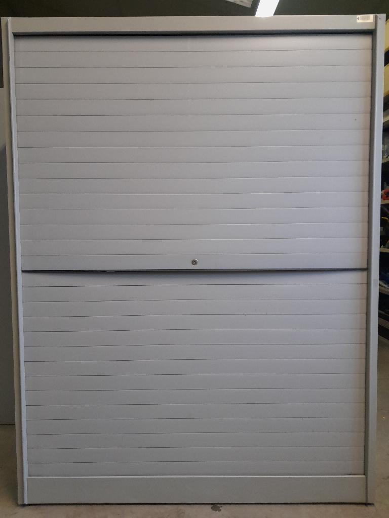 roldeurkast, Ophalen, Gebruikt, 100 tot 150 cm, 100 tot 150 cm