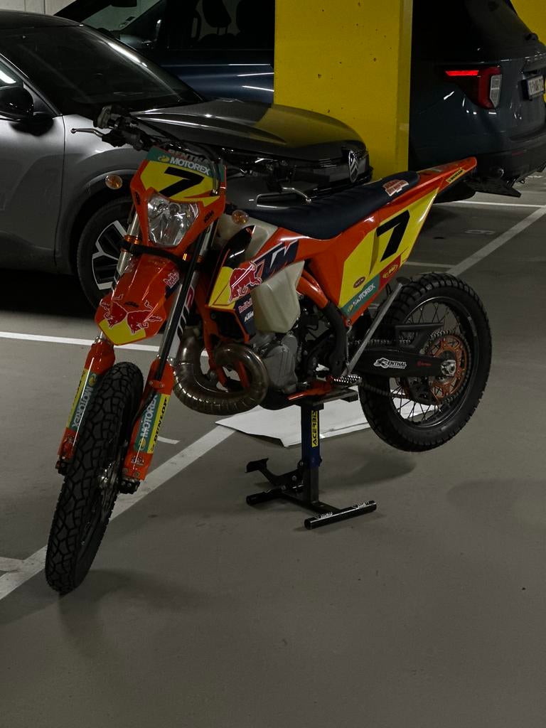 KTM exc 250, Fietsen en Brommers, Brommers | Crossbrommers, Zo goed als nieuw, Ophalen