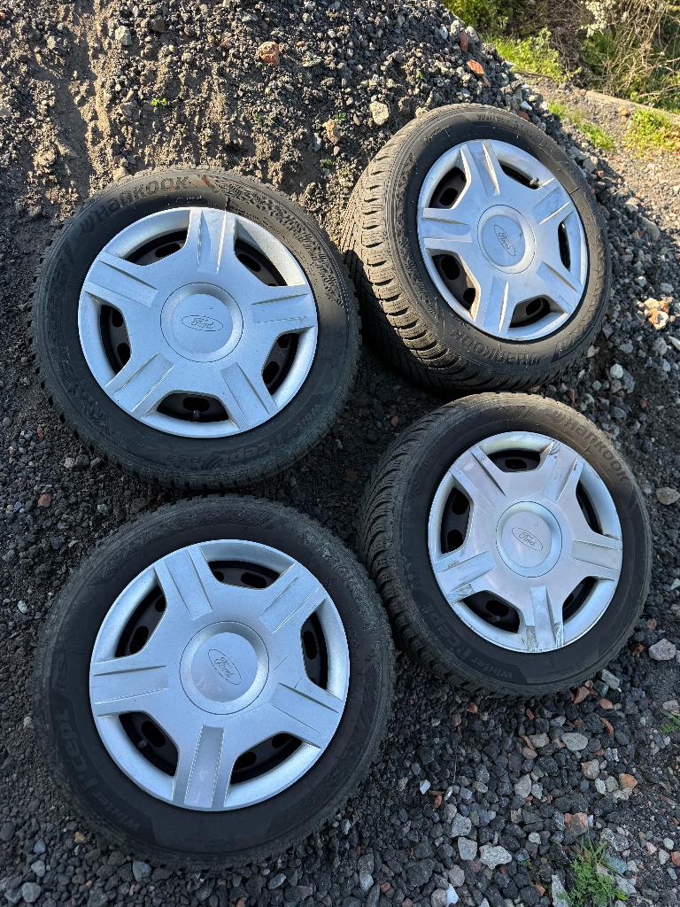 Velgen + Winterbanden Ford Fusion 14inch, Autos : Pièces & Accessoires, Pneus & Jantes, 14 pouces, Pneus hiver, Véhicule de tourisme