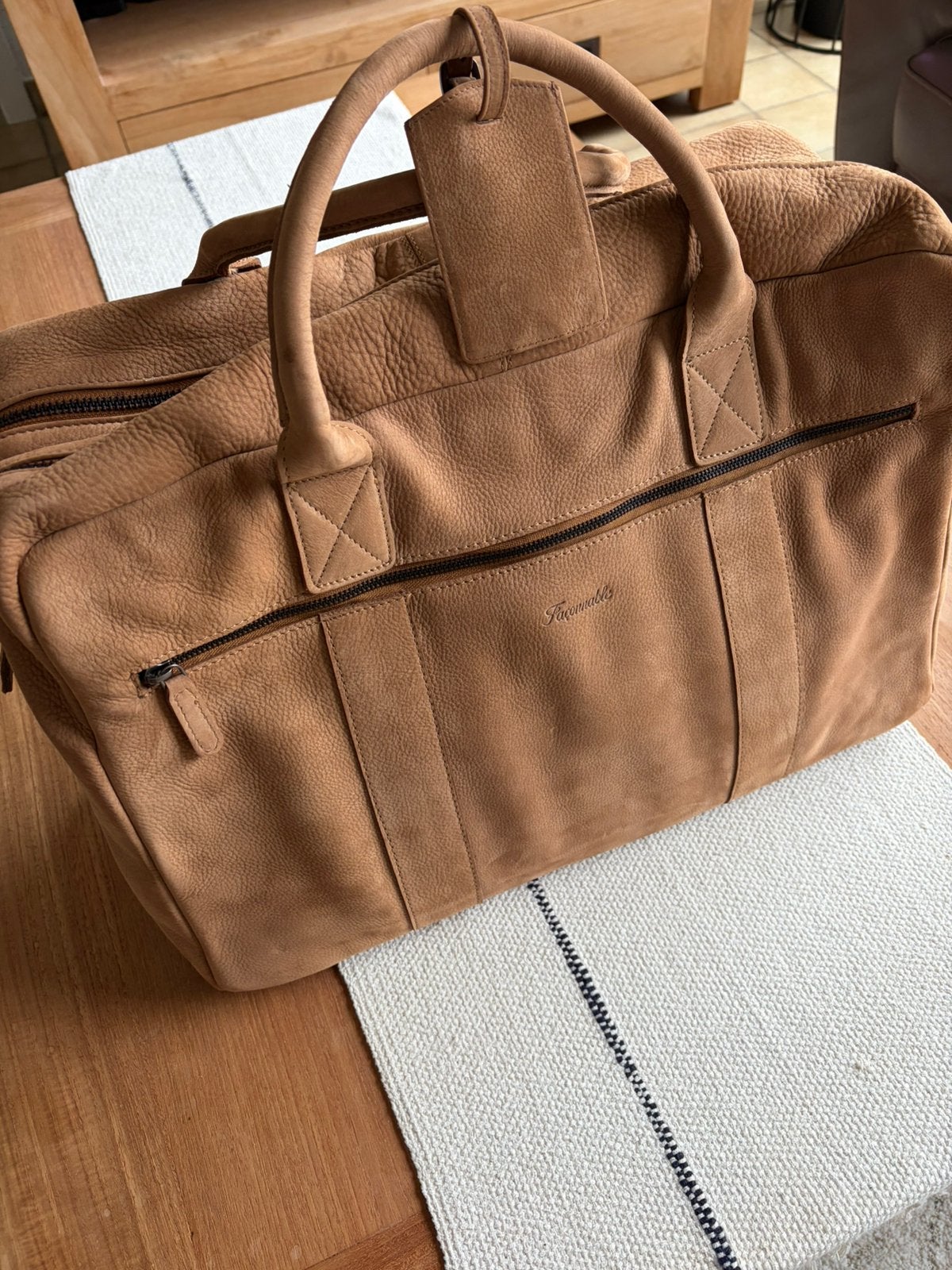 Sac voyage Façonnable en cuir brun clair NEUF, Enlèvement, Comme neuf, Brun