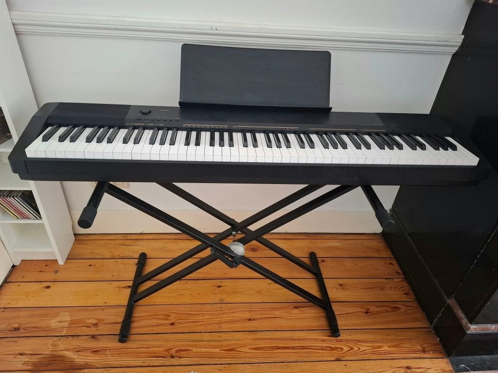Piano numérique Casio CDP 130, Casio, 88 touches, Sensitif, Comme neuf