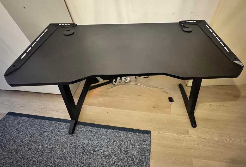 Bureau gaming LED 120x75 cm, Moderne, Enlèvement, Comme neuf, Bureau gaming