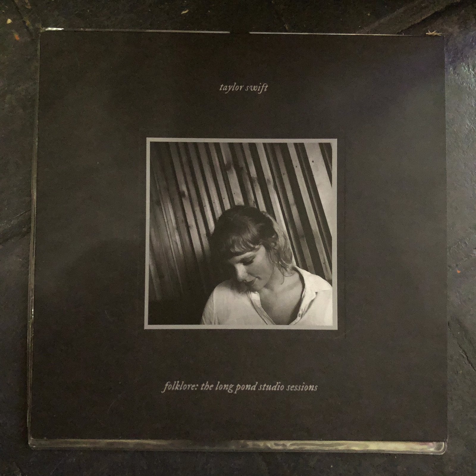 Taylor swift Album:  Folklore. - The long pond, Enlèvement ou Envoi, Comme neuf, LP, Country