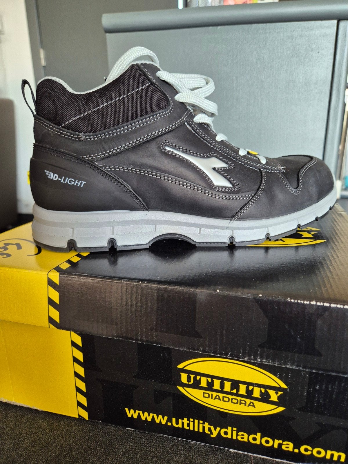 Chaussure de travail DIADORA 46, Doe-het-zelf en Bouw, Veiligheidskleding, Ophalen of Verzenden, Nieuw