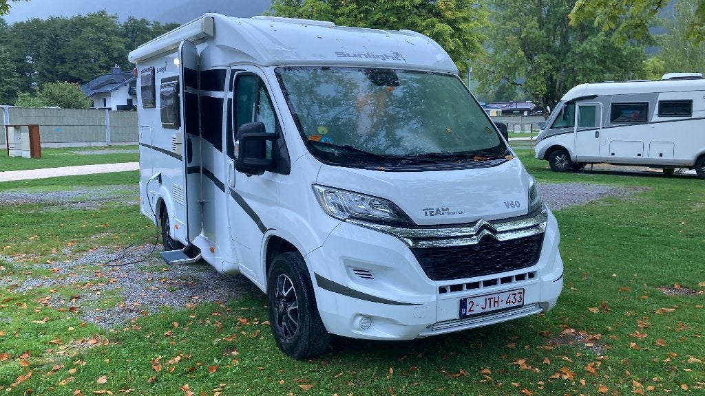 camper sunlight bj 2020, 45000 km, Caravans en Kamperen, Ringverwarming, Tot en met 3, Particulier, 5 tot 6 meter