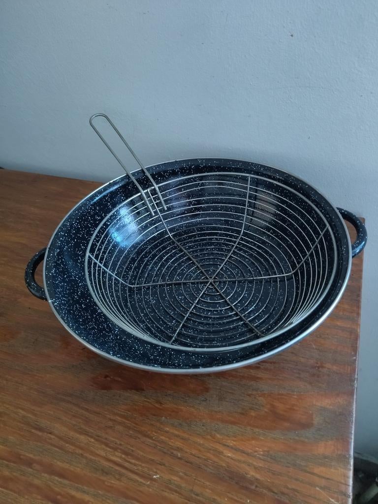 Geëmailleerde frituurpan met mand - Ø 31 cm -, Huis en Inrichting, Ophalen of Verzenden
