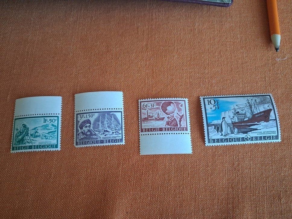 1966 expéditions Antarctiques 4 timbres, Enlèvement ou Envoi