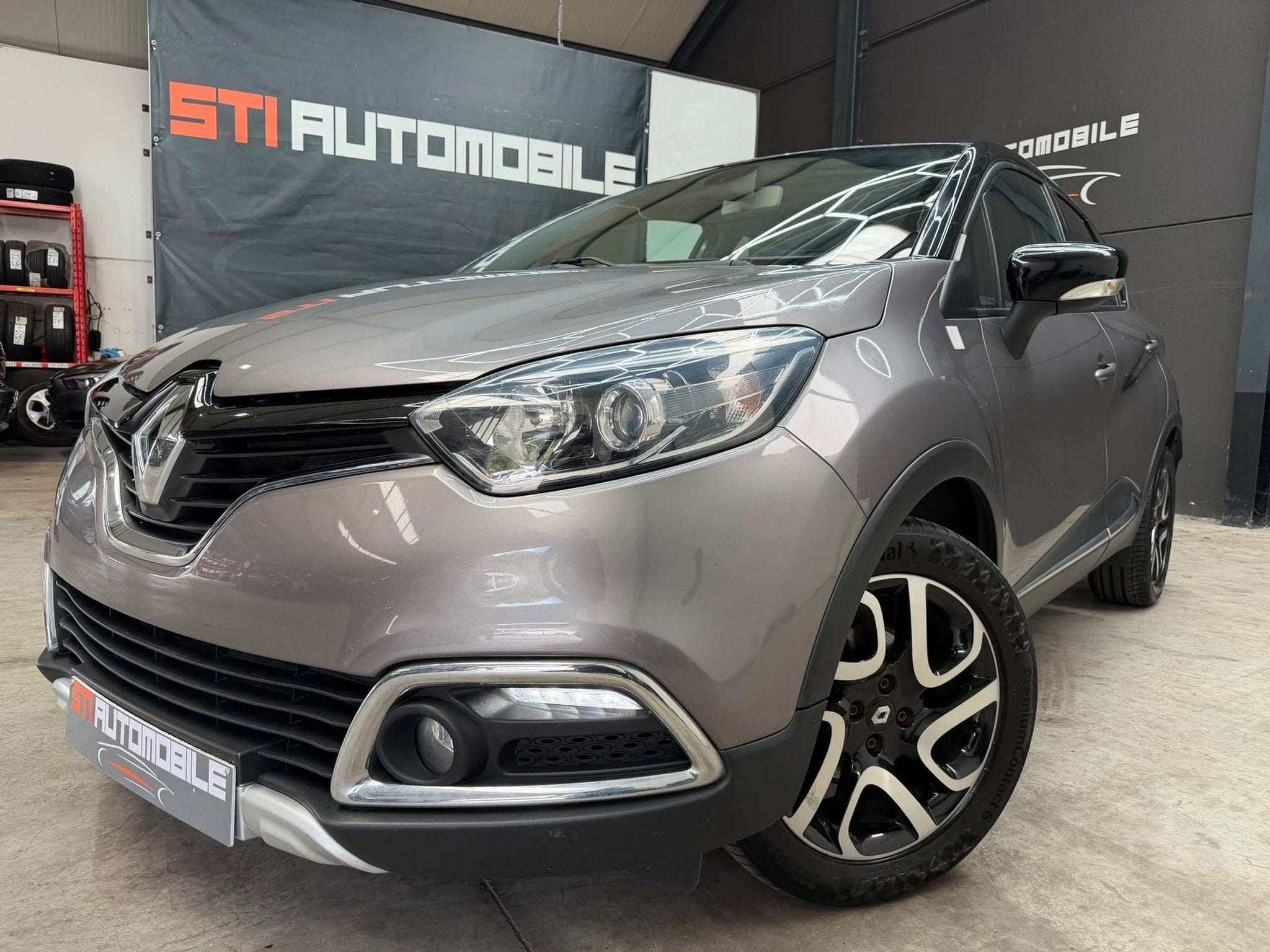 Renault Captur Captur 1.5 dCi Energy Helly Hansen, Autos, Renault, Achat, 90 ch, Entreprise, Boîte manuelle