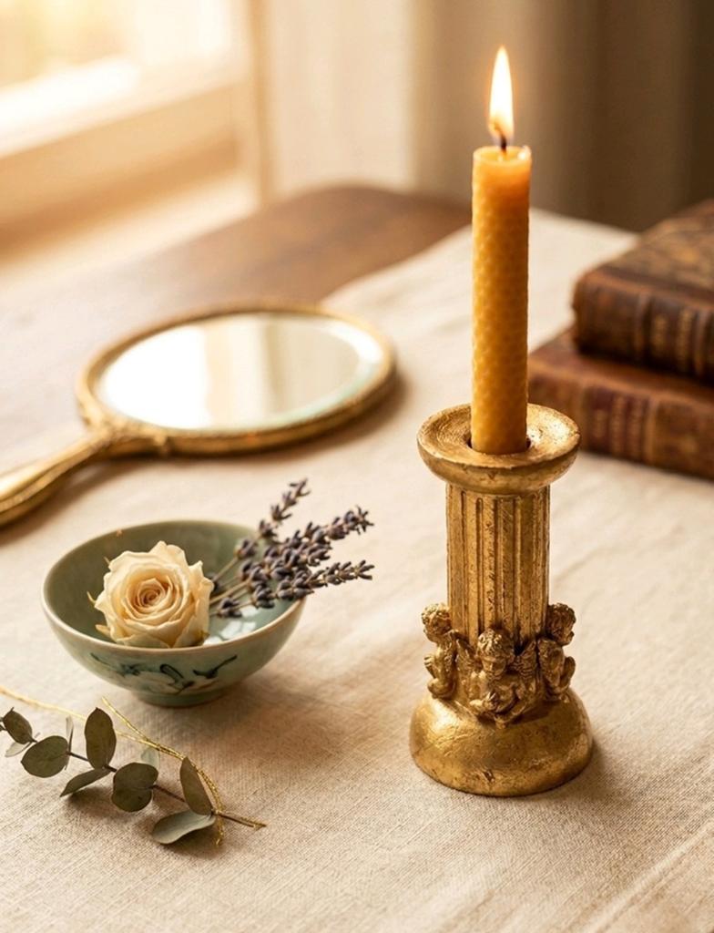 Petite colonne décorative en forme de chandelier avec des an, Enlèvement ou Envoi, Chandelier