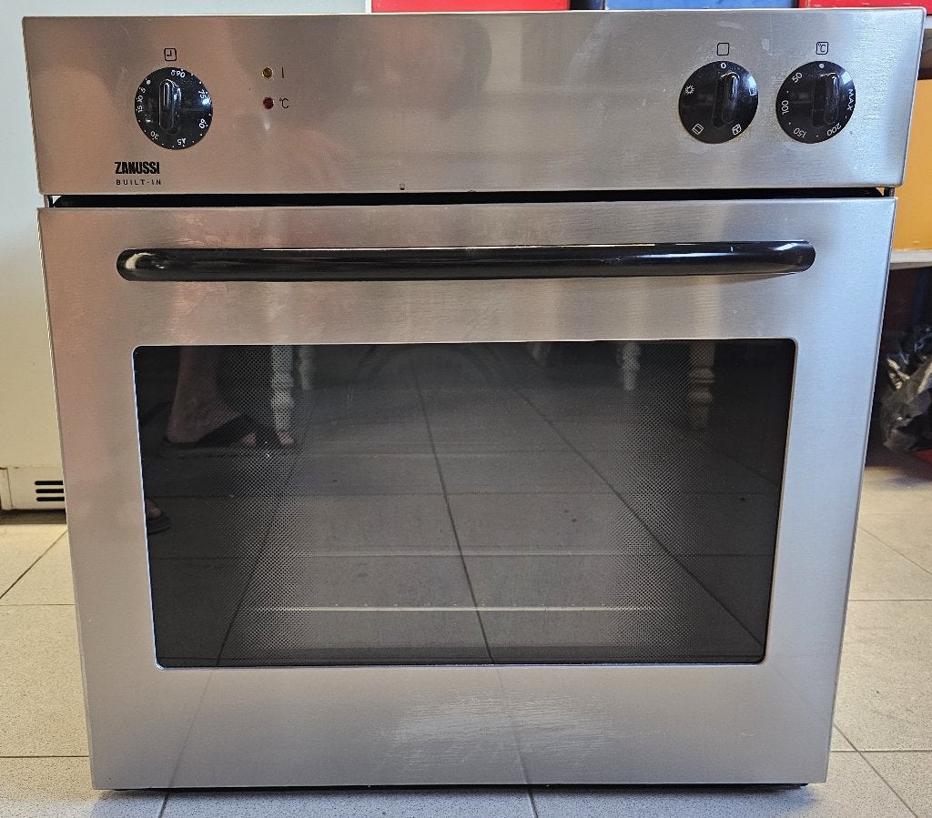 Four encastré Zanussi 2001, Electroménager, Enlèvement, Utilisé, Air chaud, 45 à 60 cm