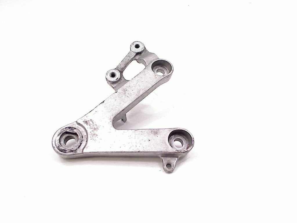 REPOSE PIEDS AVANT DROIT Honda, Dhr. S. di Majo, Utilisé, Info@cama-motorparts.nl, P.J. Troelstraweg 8 8
3144 CX  MAASSLUIS, NL