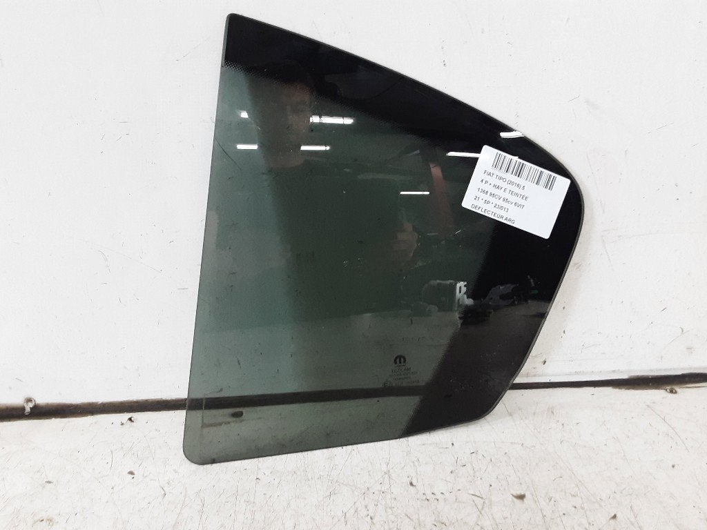 VITRE ARRIERE GAUCHE Fiat Tipo (356H / 357H), Mevr. I. Hauben, Utilisé, Fiat, Rue de l'Espoir 34 34
4030  GRIVEGNÉE, BE