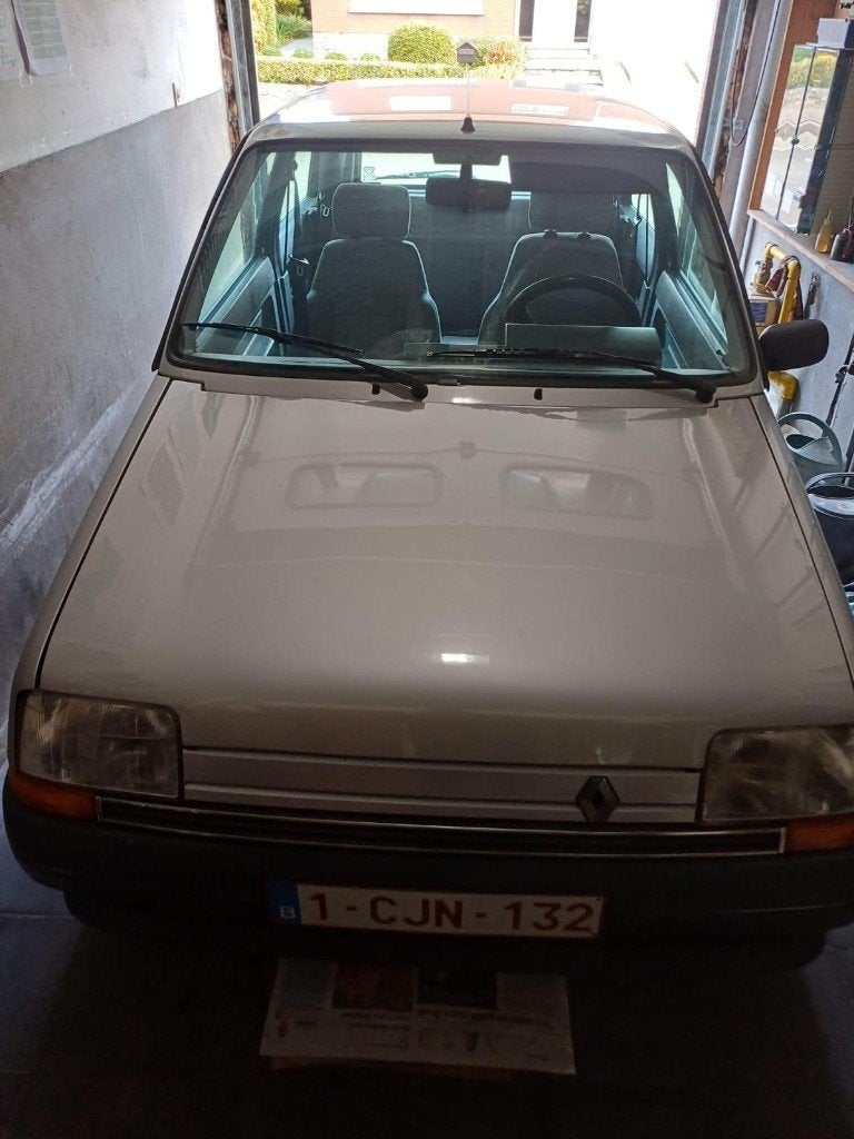 Renault R5 Automaat Oldtimer, Auto's, Automaat, Particulier, 2 deurs, Zilver of Grijs