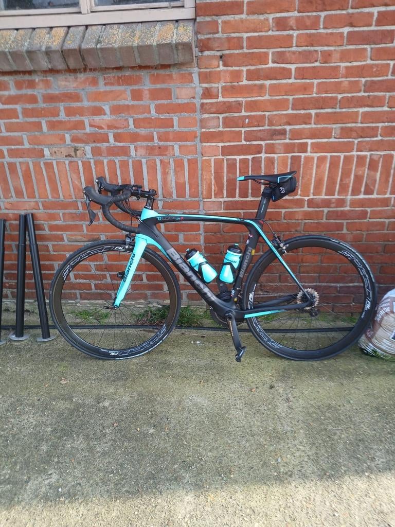 Bianchi oltre XR3 maat 55 Ultegra, Vélos & Vélomoteurs, Vélos | Vélos de course, Carbone, Enlèvement