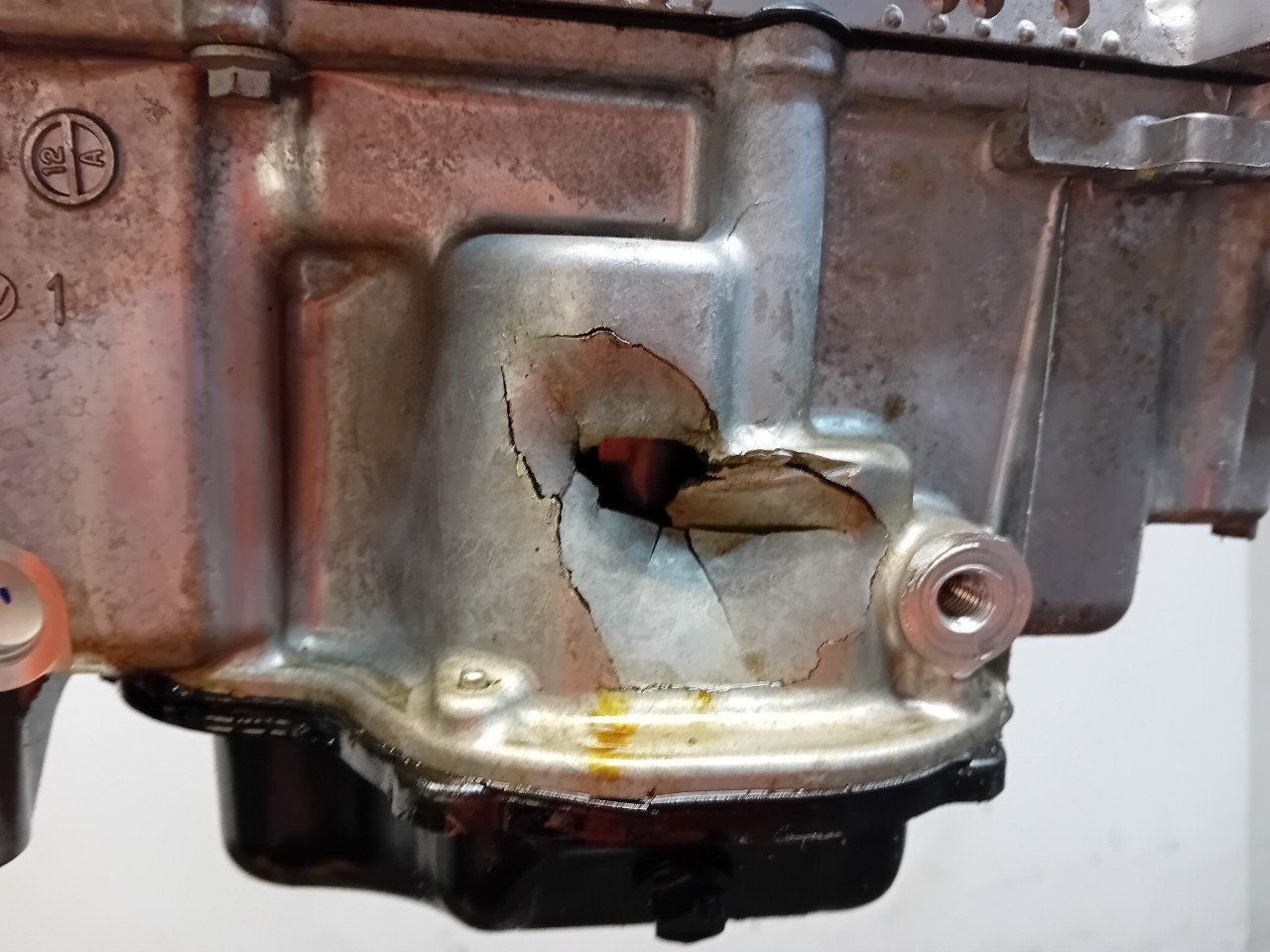 Motor Renault Arkana, Onderdelen@venauto.nl, Van der Ven Autorecycling B.V., Gebruikt, Ettenseweg 76, 4706 PB Roosendaal, The Netherlands