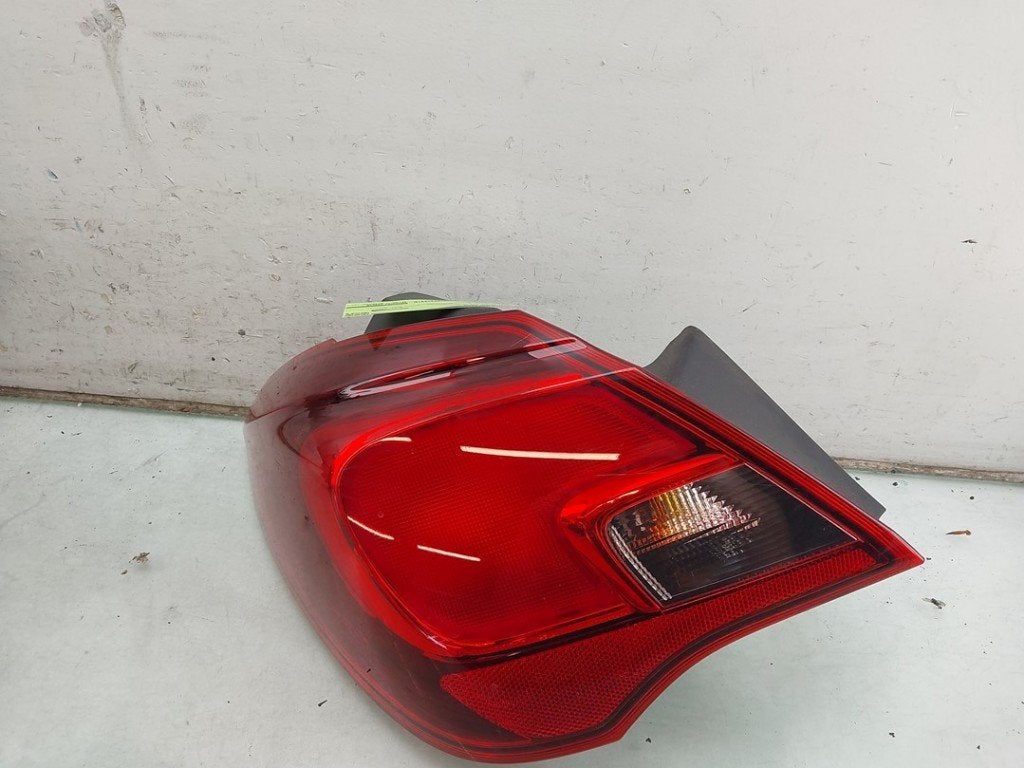 FEU ARRIÈRE GAUCHE Opel Corsa E (01-2014/06-2019), Opel, Opel Automobile GmbH, Utilisé, Kontakt-opel@opel.com