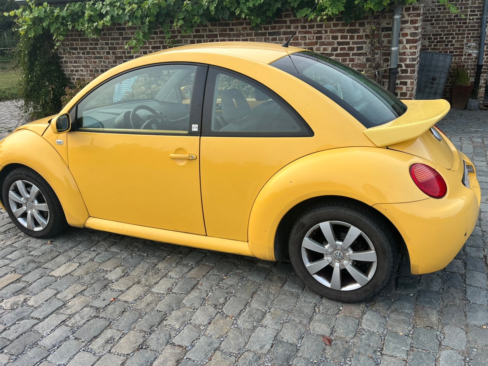 Beetle (en vogue uitvoering), Autos, Achat, Jaune, Boîte manuelle, Coccinelle