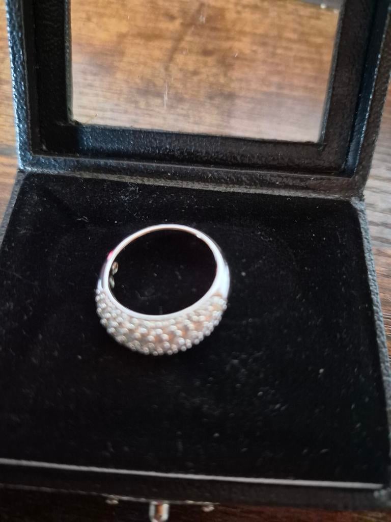 Ring swarovski sublima, Handtassen en Accessoires, Ophalen
