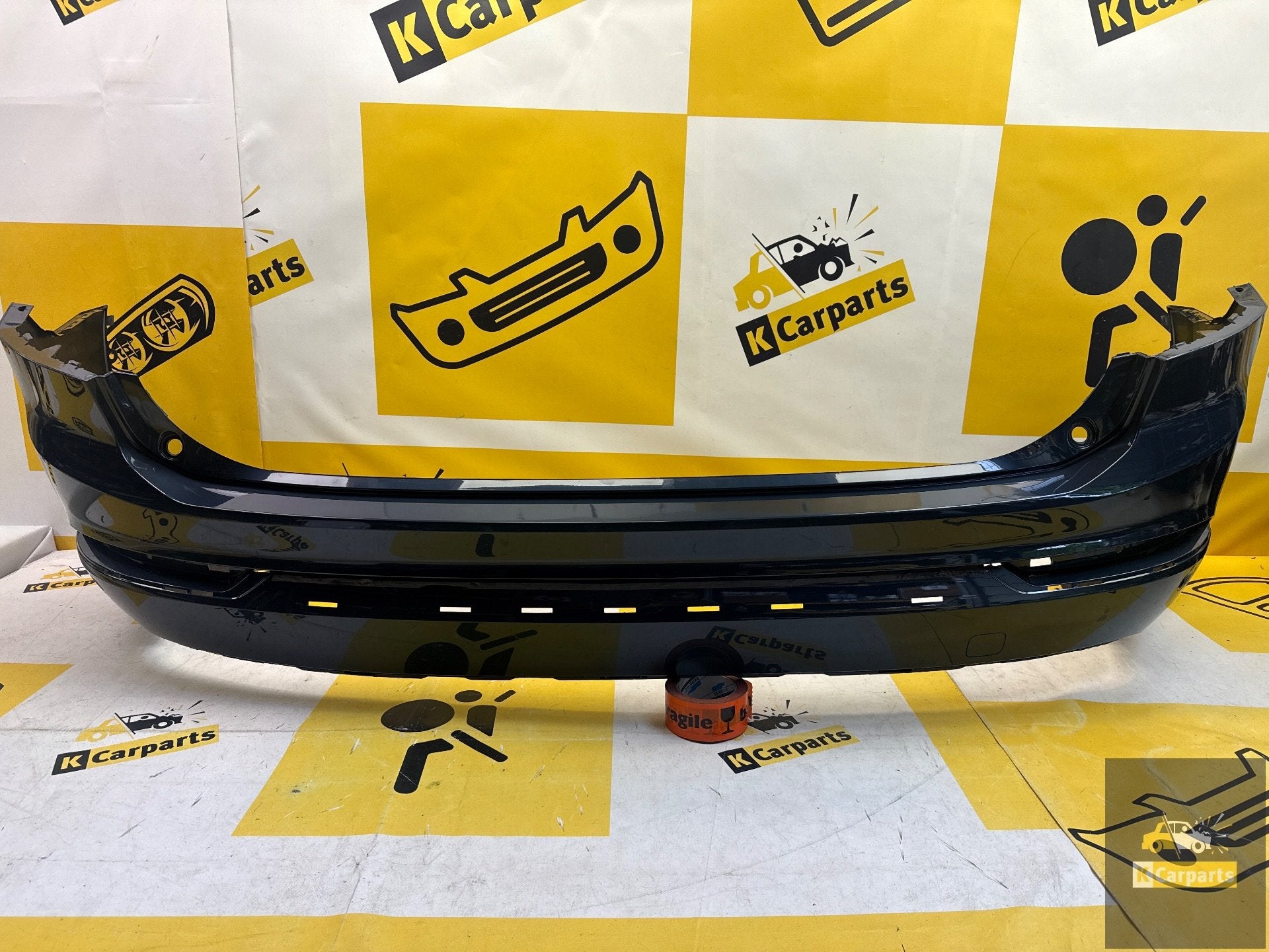 Achterbumper Volvo XC90 2020-2024 31353430 Origineel, Auto-onderdelen, Carrosserie, Gebruikt, Gunnar Engellaus vag 8
405 31  Gothenburg, SE