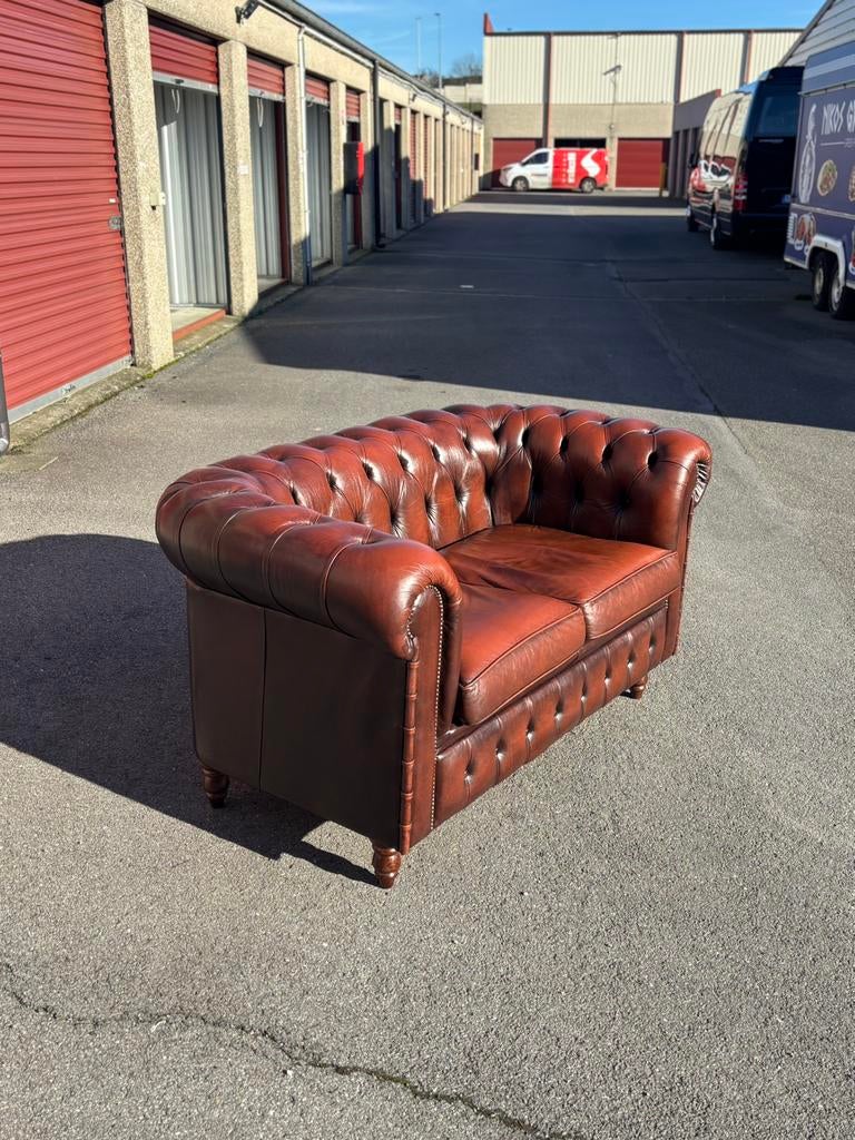 Canape Chesterfield 2 places cuir occasion, Gebruikt, 150 tot 200 cm, Tweepersoons, Ophalen of Verzenden
