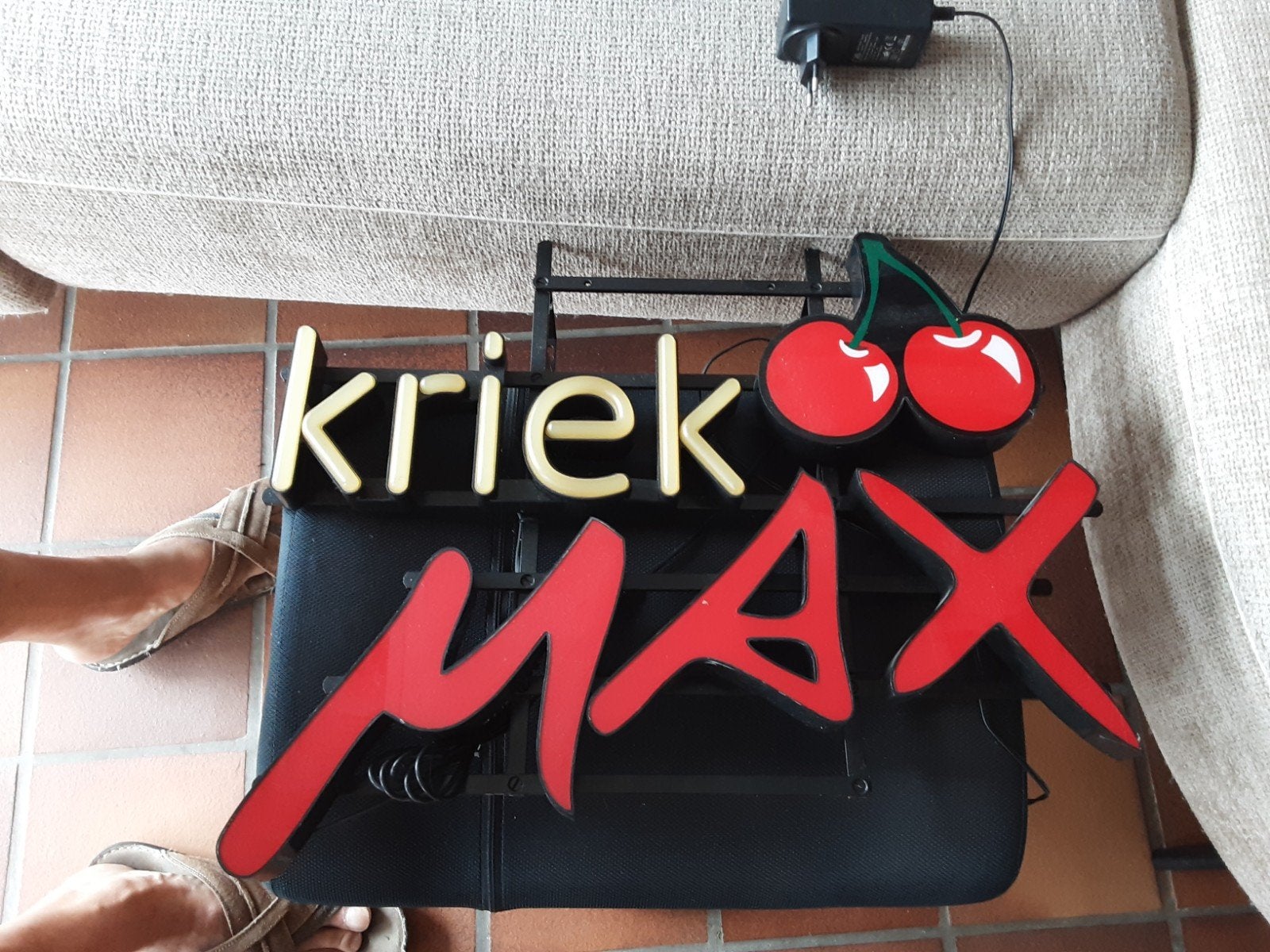 neon reclame kriek Max, Verzamelen, Merken en Reclamevoorwerpen, Ophalen